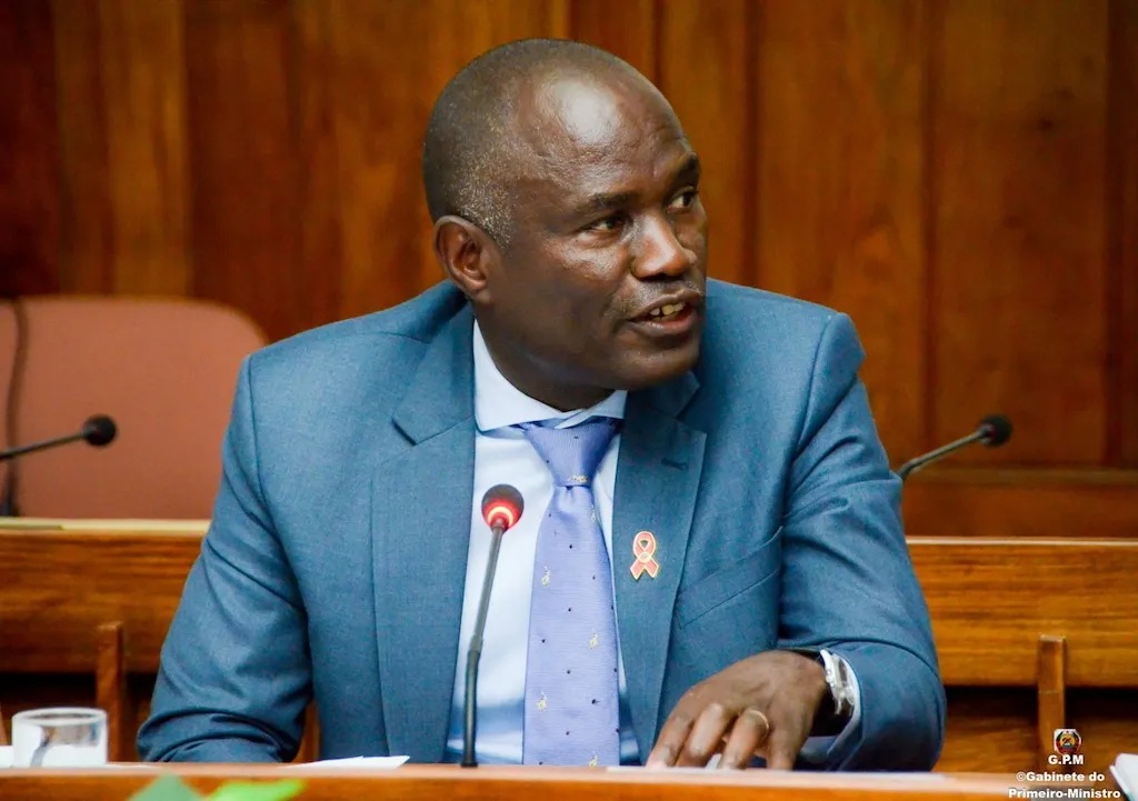 Moçambique pretende ampliar entrega de medicamentos anti-retrovirais para 12 meses 