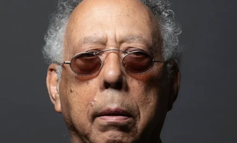 Morreu o músico brasileiro Jards Macalé aos 82 anos. Caetano Veloso reage