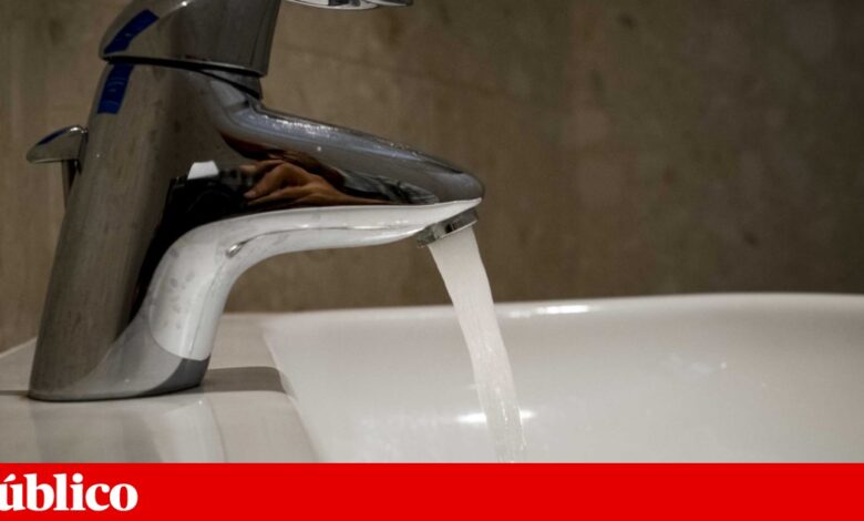 Mudar torneiras para poupar água: Cascais alarga medida a mais escolas e edifícios