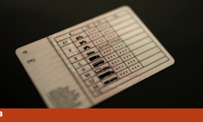 Novas regras para cartas de condução na UE: jovens poderão conduzir aos 17 anos