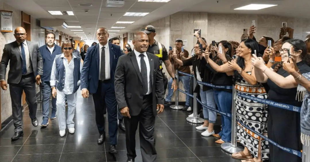 O mistério de Roberto Carlos ao depor na Vara de Família