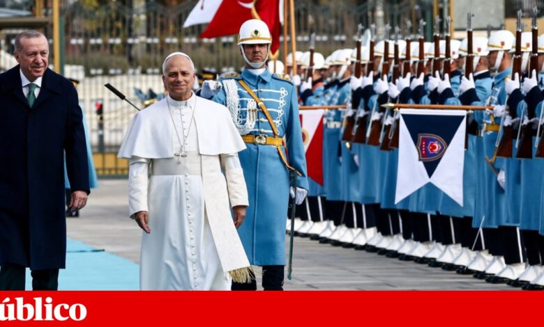 Papa Leão XIV inicia na Turquia a sua primeira viagem oficial