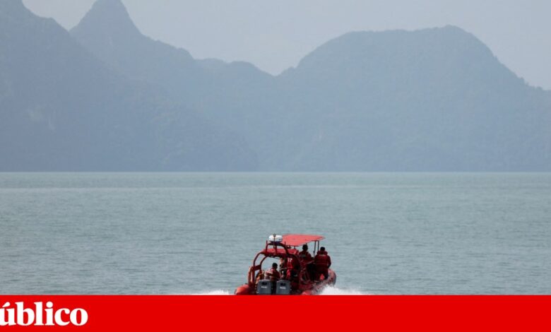 Pelo menos 21 mortos em naufrágio de barco com migrantes rohingya ao largo da Malásia e Tailândia