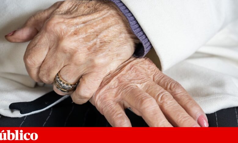 Portugal é dos países mais envelhecidos, mas dos que tem menos camas e trabalhadores para cuidar de idosos