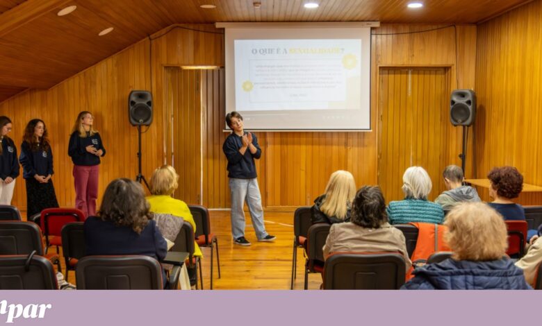 Prazer sexual sem idade: alunos de Medicina ajudam mais velhos a desconstruir tabus