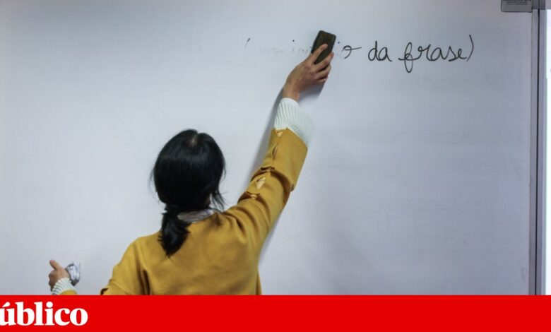 Professores sem vagas suficientes para profissionalização em serviço