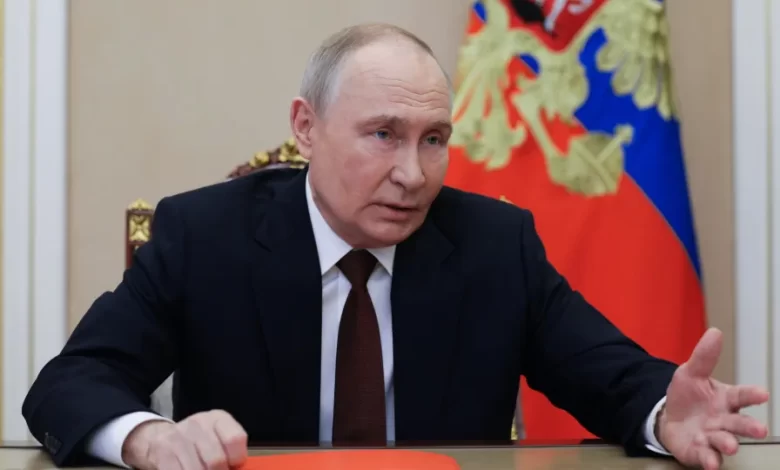 Putin encara plano de Trump como "base para solução definitiva"