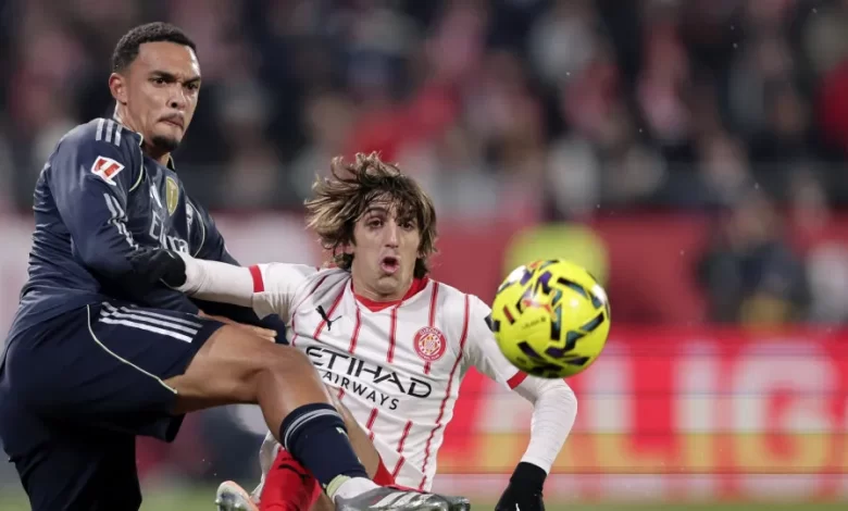 Real Madrid não consegue superar o Girona e deixa Barcelona na liderança