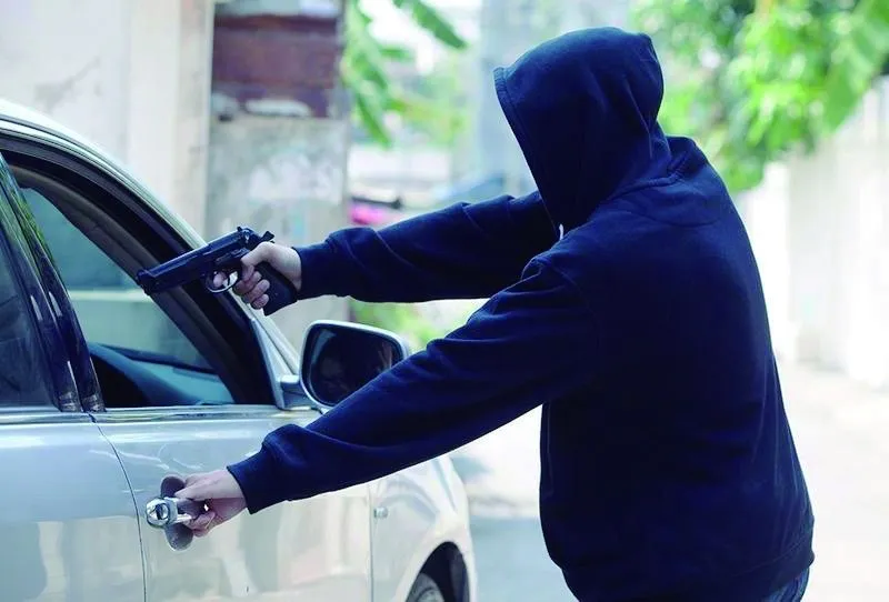 SERNIC apresenta dois suspeitos no crime de rapto de empresário português 