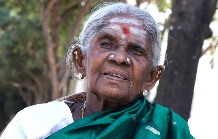 Saalumarada Thimmakka (1911-2025), a senhora das árvores