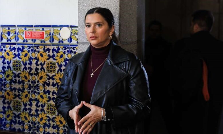 Sócios do FC Porto expulsam mulher de Fernando Madureira do clube