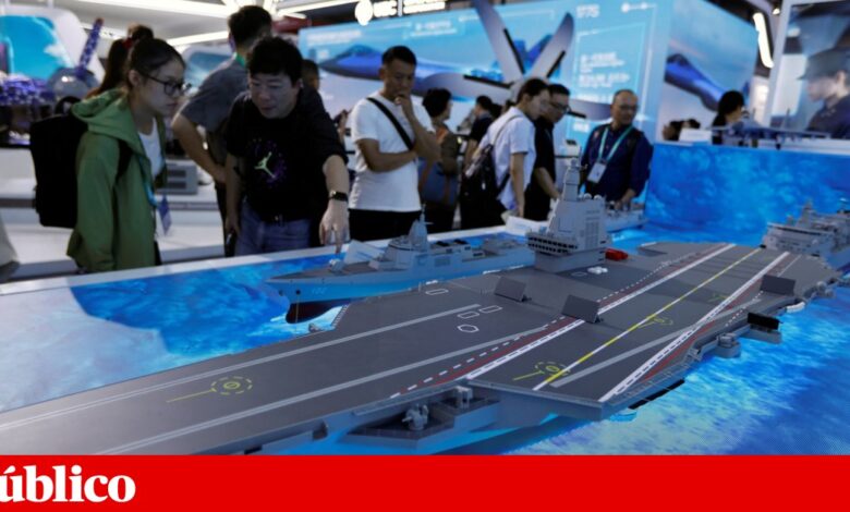 Terceiro e mais avançado porta-aviões da China entra ao serviço