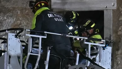 Trabalhador soterrado após torre cair em Roma resgatado com vida