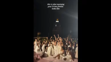 "Não seria quem sou". Mulher casa com 70 amigas após morte de namorado