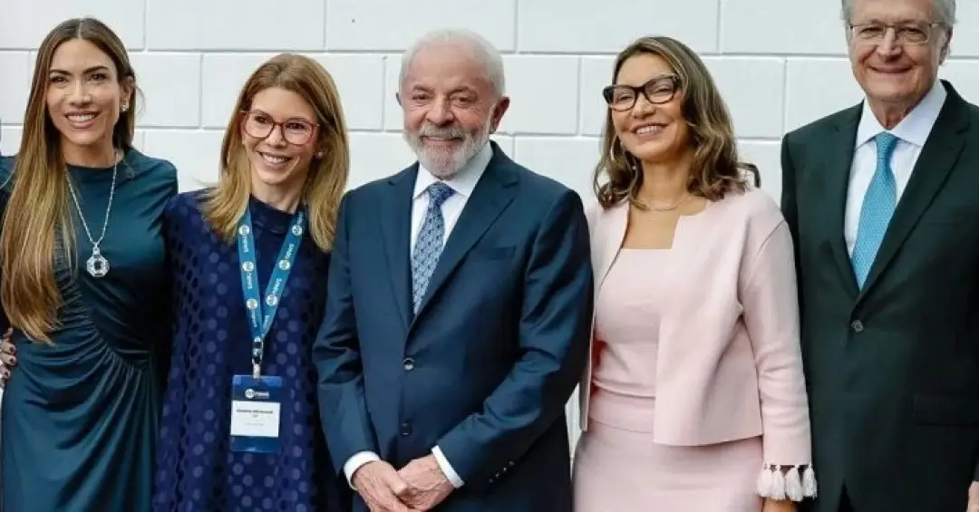 A reação de Patrícia Abravanel por críticas à presença de Lula no SBT