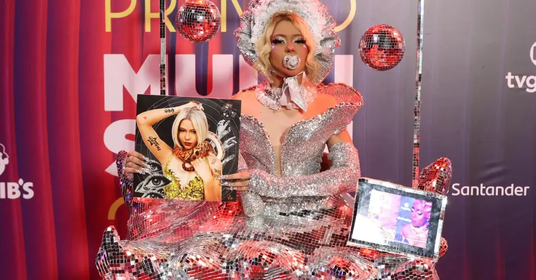 A seleção dos looks mais bizarros dos famosos no prêmio Multishow