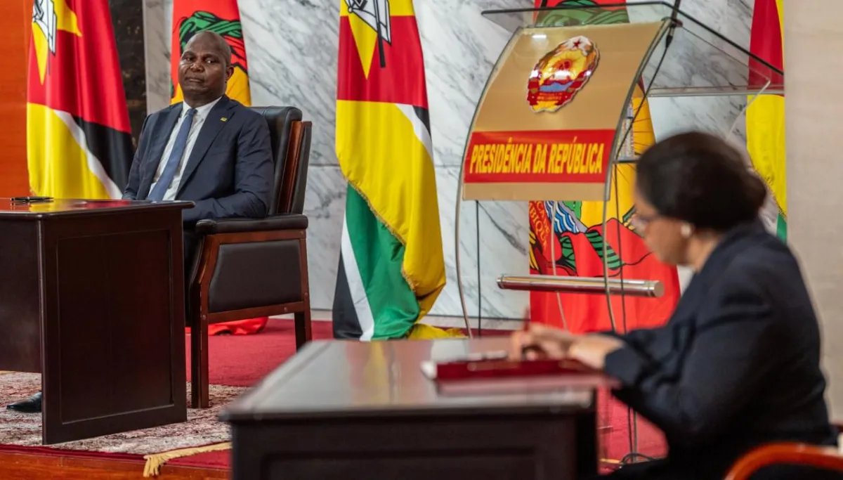 Assinados contratos-programa para exigir resultados aos ministros  