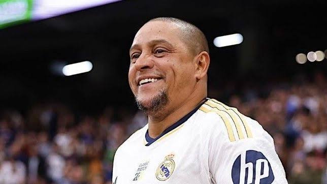 Jogador Roberto Carlos operado de urgência