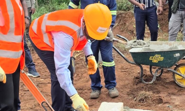 Lançada primeira pedra para construção de fábrica de dispositivos electrónicos