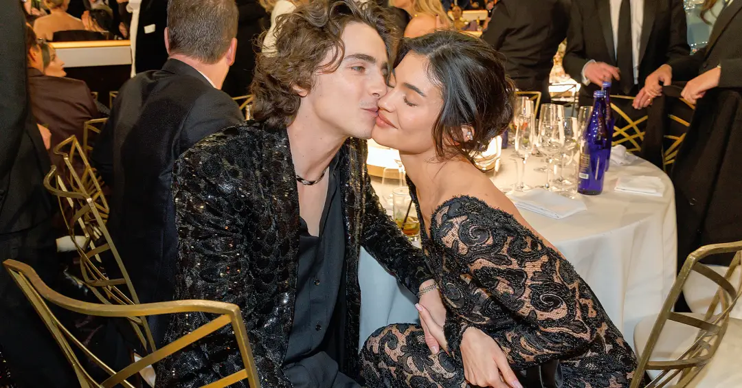 ‘Par de jarro’: o porquê dos looks laranja de Timothée e Kylie