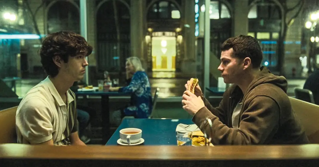 ‘Twinless’: Dylan O’Brien vive luto e vínculo impossível em novo filme