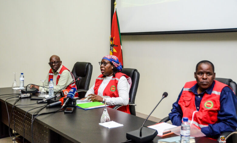 CHEIAS E INUNDAÇÕES: Bongece pede meios aéreos para levar comida a Magude