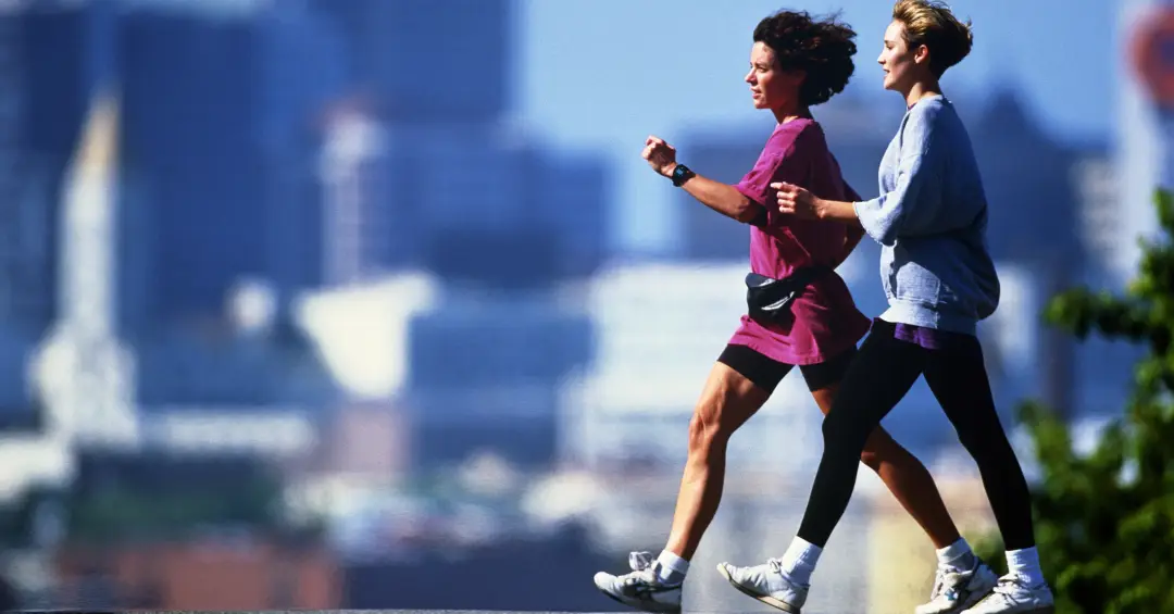 Caminhar rápido 15 minutos por dia pode aumentar sua expectativa de vida