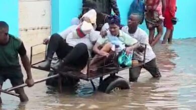 MUNICÍPIO DA MATOLA: “Txovas” transportam pessoas no bairro da Liberdade