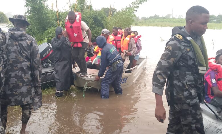 MUNICÍPIO DE BOANE: Cinco embarcações garantem travessia em Mazambanine