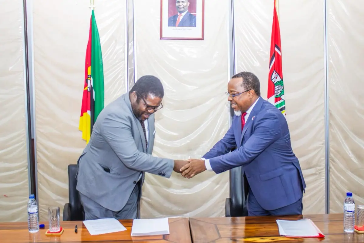 Deputados da Frelimo vão receber formação jurídica da UEM