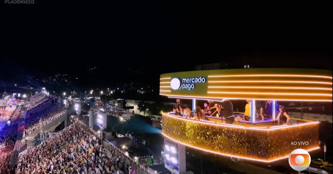 Gabriela e Chayani fora do BBB: ‘sisters’ curtem Carnaval na Sapucaí