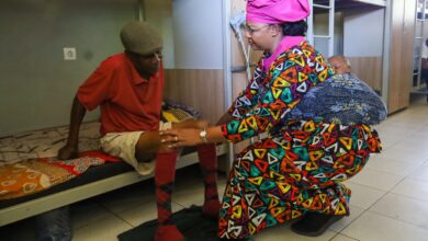 Primeira-Dama conforta vítimas das inundações