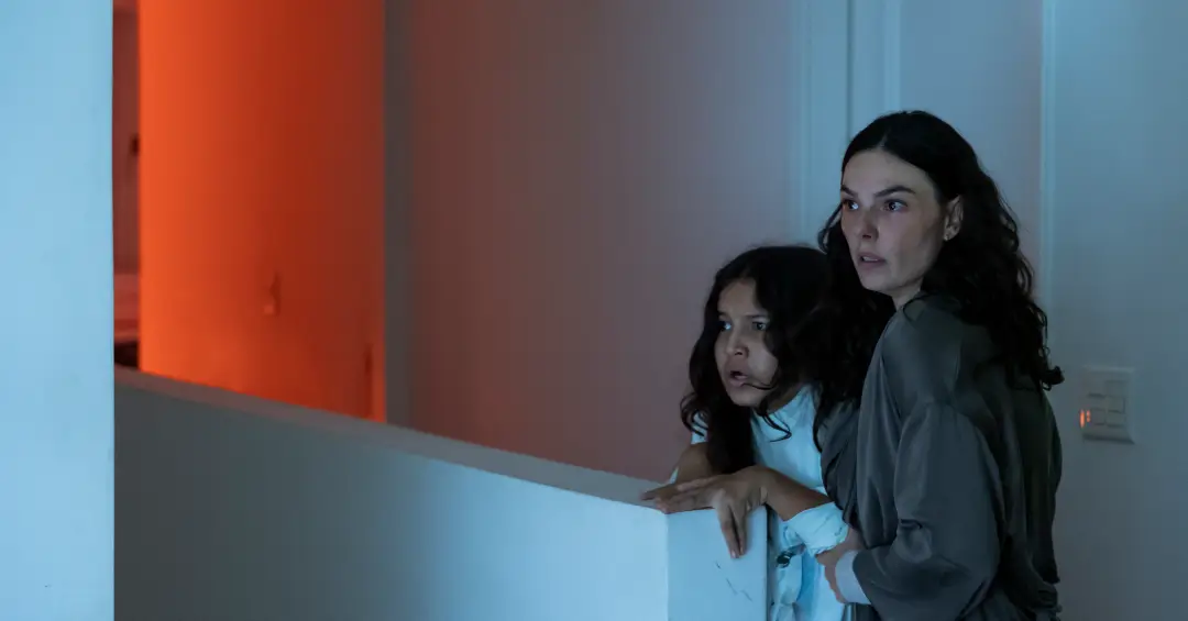 Vale a pena ver o surpreendente remake brasileiro de ‘O Quarto do Pânico’