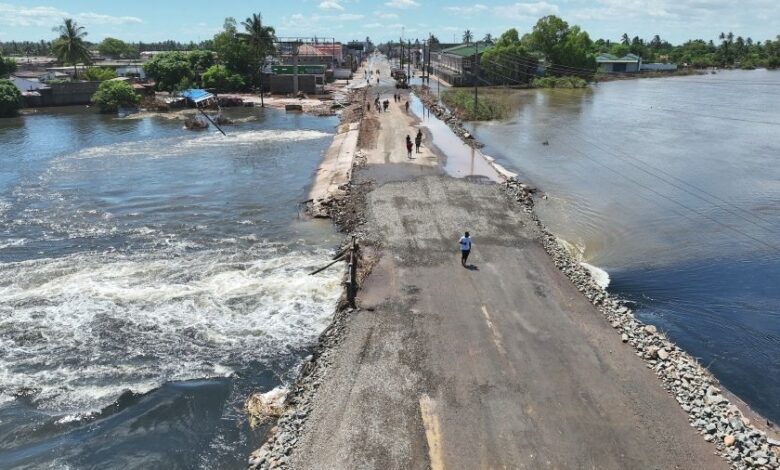 Tráfego rodoviário retomado na ponte do rio Nguluzane na EN1