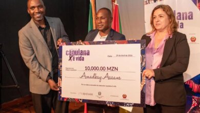Amadbay Gulamo Assane vence concurso “Capulana é Vida”