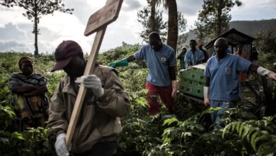 Médico americano contrai Ebola em surto no Congo; OMS declara emergência internacional