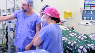Robô cirúrgico chinês estreia no Brasil em operação inédita de joelho