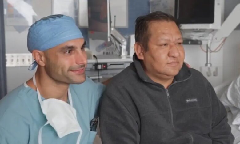 Como está o homem que recebeu o primeiro transplante de bexiga do mundo