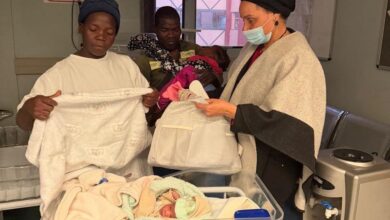 Ecos da xenofobia: bebé nasce na Embaixada de Moçambique em Pretória