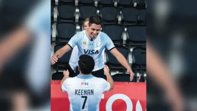 Premiê holandês, Rob Jetten se divide ao torcer por noivo argentino