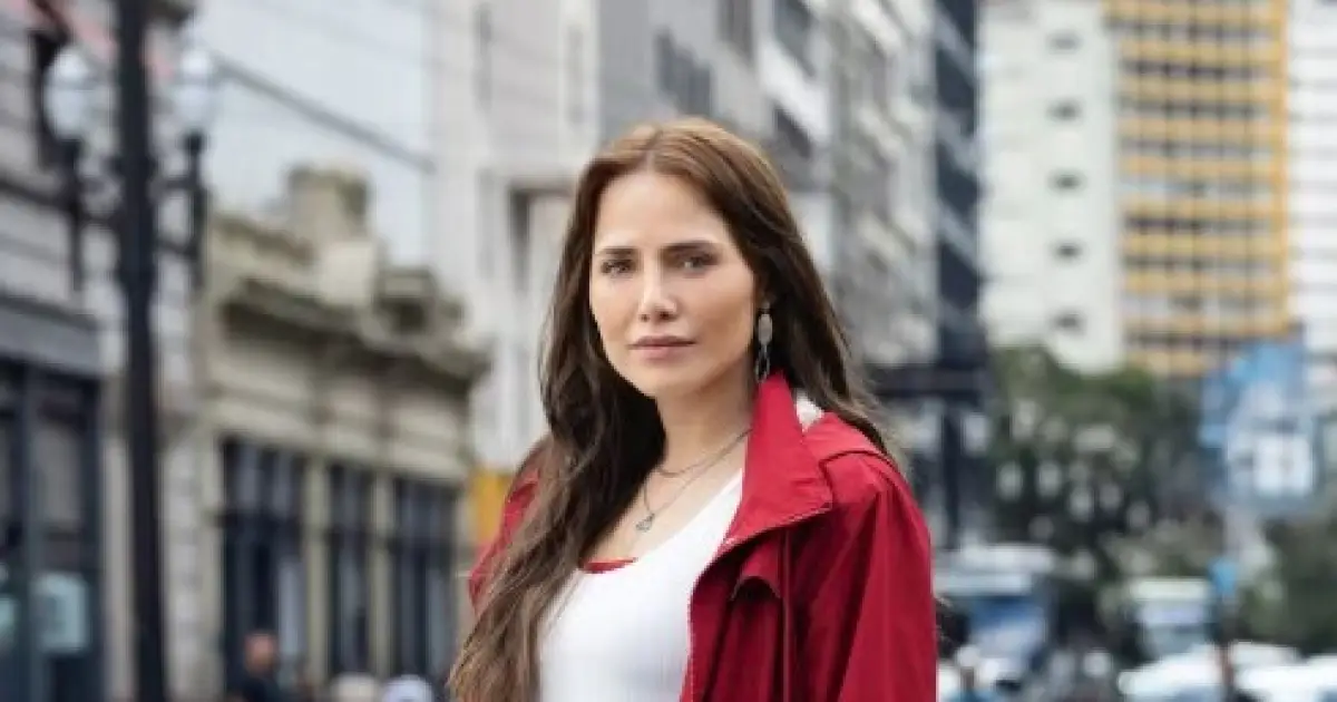 Letícia Colin leva a arte de fazer vilãs para protagonista de ‘Quem Ama Cuida’