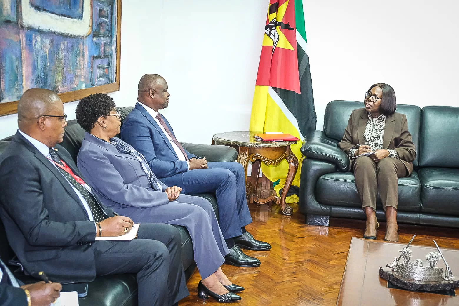 Moçambique e Angola reforçam cooperação na área do Interior