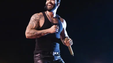Gusttavo Lima terá que pagar indenização a fã expulsa de show por manifestação política