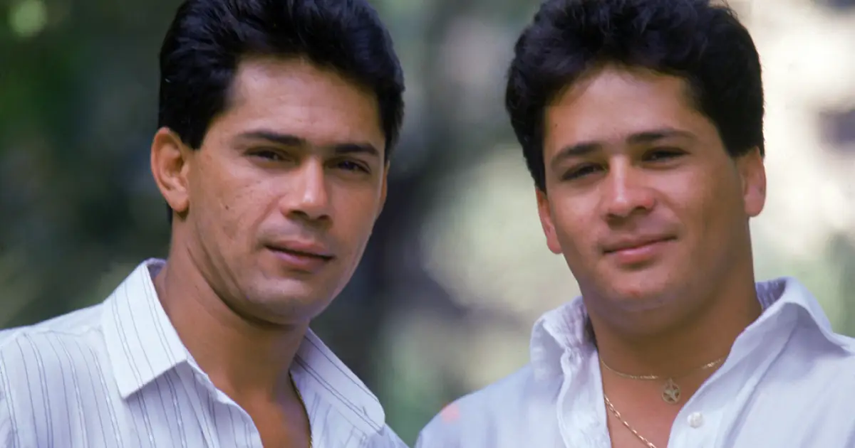 Os atores que vão interpretar Leandro e Leonardo no cinema
