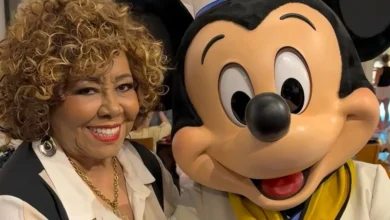 Nostálgica, Alcione relembra infância em visita à Disney