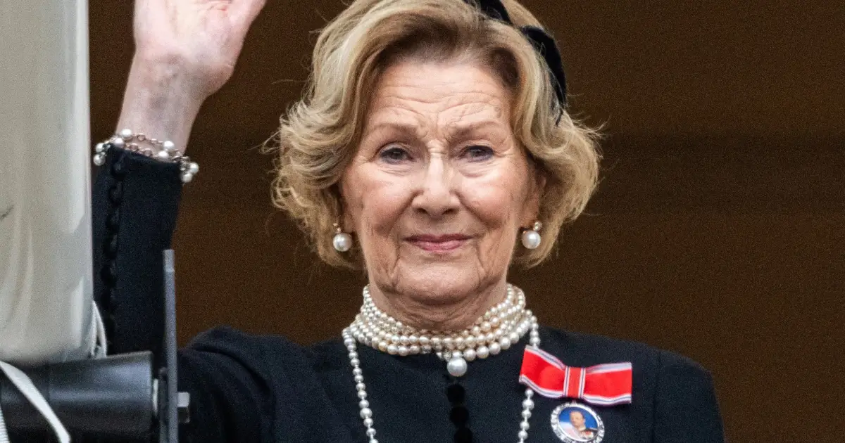Rei da Noruega retira título de majestade da própria mãe